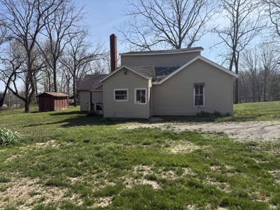 Charming Potential, Willow Springs MO. Home - Convenient Location - image 5