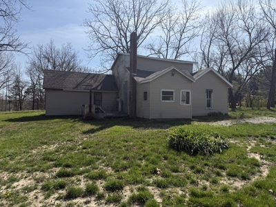 Charming Potential, Willow Springs MO. Home - Convenient Location - image 1