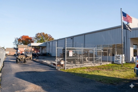 Prime Highway Commercial Property in Poteau, OK - image 16