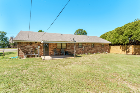 Butler, OK Home  Detached Shop & Private Well on Large Corner Lot - image 8