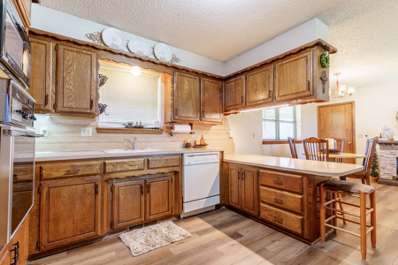Butler, OK Home  Detached Shop & Private Well on Large Corner Lot - image 30