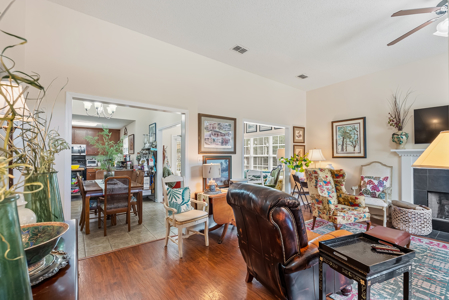 Cozy Cul-de-sac Cottage in the Heart of Leesburg, GA - image 5