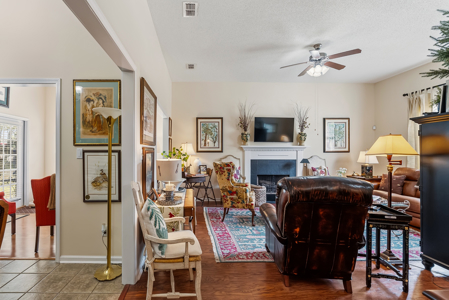 Cozy Cul-de-sac Cottage in the Heart of Leesburg, GA - image 4