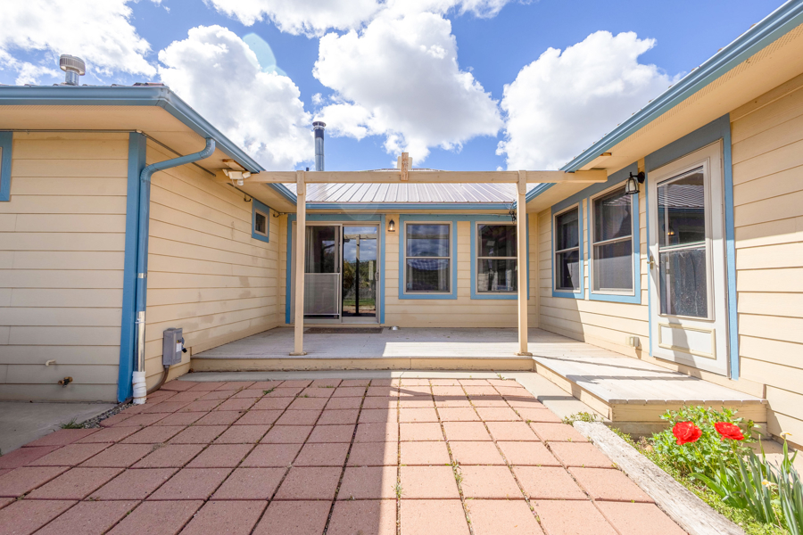 No Caption