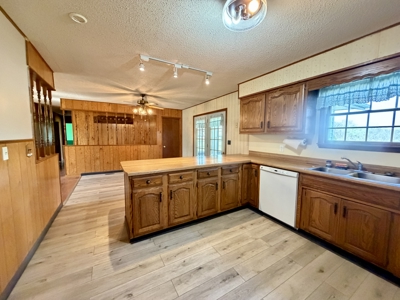 Home for Sale in Salem, Missouri - image 25