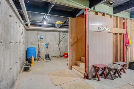 SW Wisconsin Country Home, 30.53 Wooded Acres (Driftless Region) - image 7