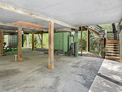 𝐒𝐮𝐰𝐚𝐧𝐧𝐞𝐞 𝐑𝐢𝐯𝐞𝐫 Home on 8 Acres in Jasper, FL - image 4