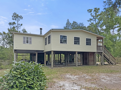 𝐒𝐮𝐰𝐚𝐧𝐧𝐞𝐞 𝐑𝐢𝐯𝐞𝐫 Home on 8 Acres in Jasper, FL - image 2