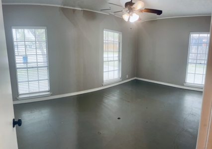 Charming home on a large lot located on an established street - image 22