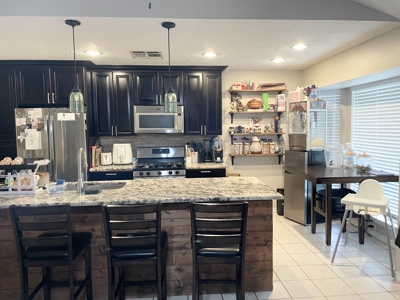 Charming home on a large lot located on an established street - image 6