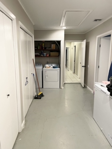 Charming home on a large lot located on an established street - image 16