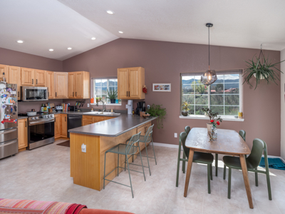 On grid solar home on acreage with privacy yet close to town - image 9