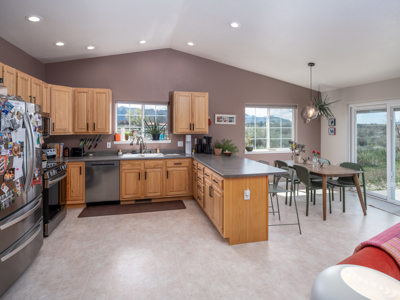 On grid solar home on acreage with privacy yet close to town - image 11