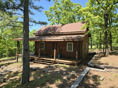 Off- Grid Cabin Adjoining National Forest - image 1