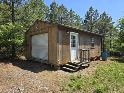 Off- Grid Cabin Adjoining National Forest - image 34