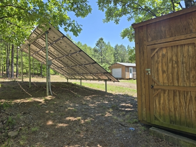 Off- Grid Cabin Adjoining National Forest - image 23