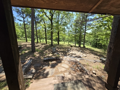 Off- Grid Cabin Adjoining National Forest - image 42