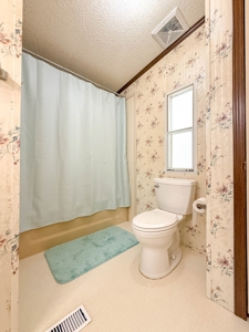 Kerr Lake Comfort: 2BR Home in the Plum Nutty Community - image 20
