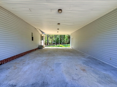 Kerr Lake Comfort: 2BR Home in the Plum Nutty Community - image 29
