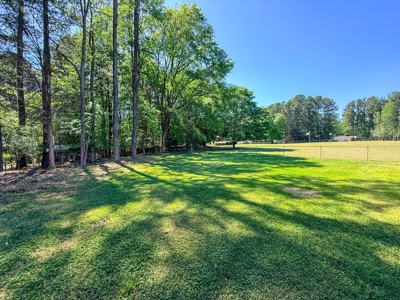 Kerr Lake Comfort: 2BR Home in the Plum Nutty Community - image 28