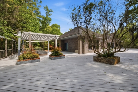 Albemarle Plantation Waterfront Home on 2.36 Acres with privacy! - image 36