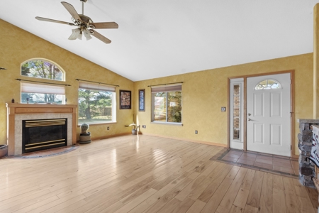 Home For Sale On Acreage With ADU in Montrose Colorado - image 7