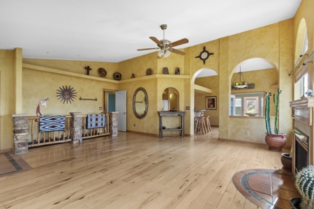Home For Sale On Acreage With ADU in Montrose Colorado - image 6