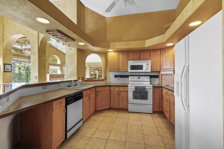 Home For Sale On Acreage With ADU in Montrose Colorado - image 10