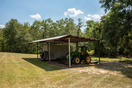 863-Acre Hunting Ranch on the Sabine River Big Sandy TX East TX - image 23