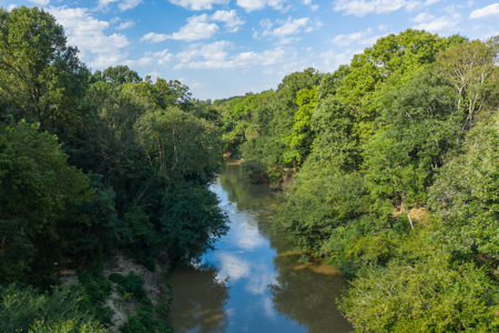 863-Acre Hunting Ranch on the Sabine River Big Sandy TX East TX - image 9