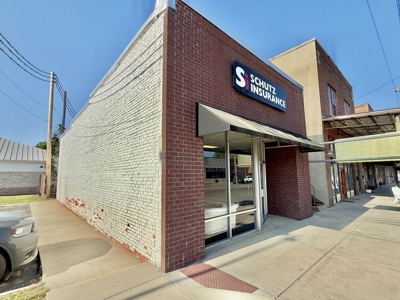 Commercial office building for sale Samson Alabama - image 1