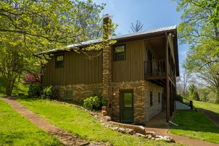 Country Home for Sale in Giles County, Tennessee - image 6