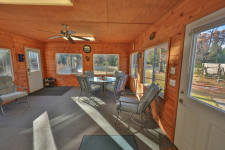 Modern Lake Retreat Minutes from Castle Rock Lake - image 5