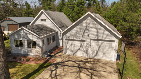 Modern Lake Retreat Minutes from Castle Rock Lake - image 41