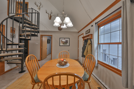 Modern Lake Retreat Minutes from Castle Rock Lake - image 19