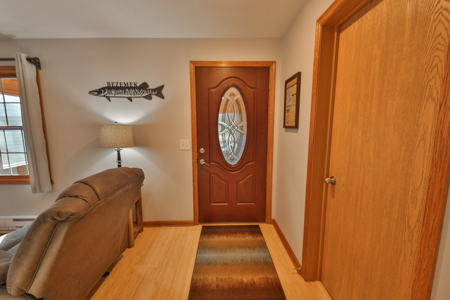 Modern Lake Retreat Minutes from Castle Rock Lake - image 6