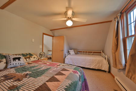Modern Lake Retreat Minutes from Castle Rock Lake - image 33