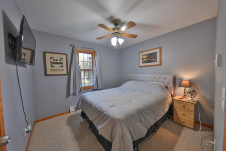 Modern Lake Retreat Minutes from Castle Rock Lake - image 22