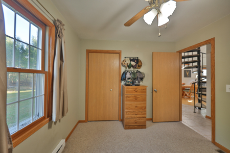 Modern Lake Retreat Minutes from Castle Rock Lake - image 25