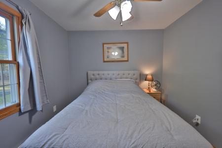 Modern Lake Retreat Minutes from Castle Rock Lake - image 23