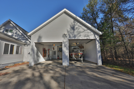 Modern Lake Retreat Minutes from Castle Rock Lake - image 34