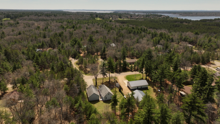 Modern Lake Retreat Minutes from Castle Rock Lake - image 46