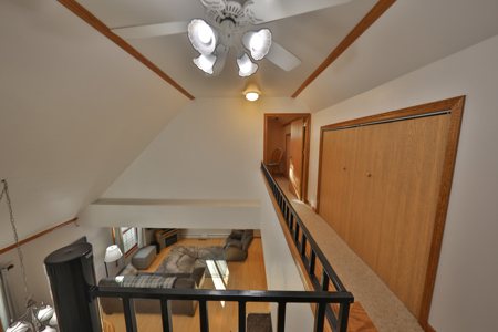 Modern Lake Retreat Minutes from Castle Rock Lake - image 28