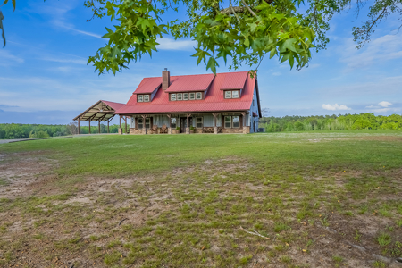 55‑Acre Texas Cattle Ranch with 5BR Custom Home - image 10