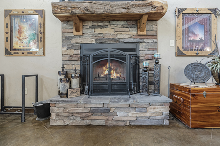 55‑Acre Texas Cattle Ranch with 5BR Custom Home - image 13
