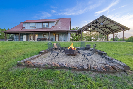 55‑Acre Texas Cattle Ranch with 5BR Custom Home - image 32