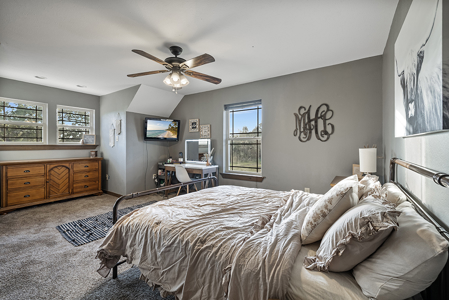 55‑Acre Texas Cattle Ranch with 5BR Custom Home - image 29