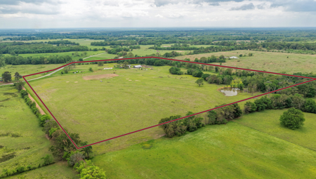 54-Acre Cattle & Horse Ranch West of De Kalb, Texas For Sale - image 26