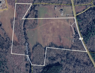 Creekfront Land for Sale in Tennessee with Pond, Shop, and Cabins - image 42