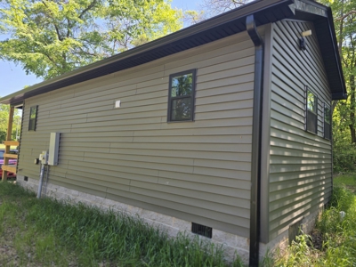 Affordable lake-area retreat with income potential - image 5
